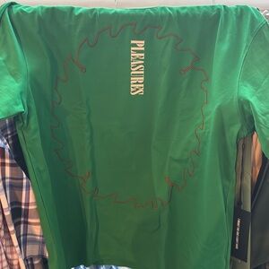 NWT PLEASURES XXL TEE SHIRT